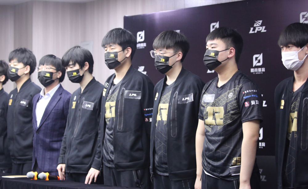 RNG绝杀DFM,BDD单局斩获MVP焦点之战小组赛,点燃全场激情 RNG绝杀DFM,BDD单局斩获MVP焦点之战小组赛,点燃全场激情