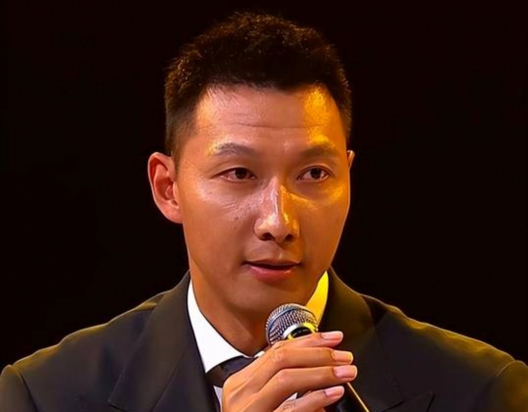 开云体育在线-魔术轻取篮网，易建联点燃赛场